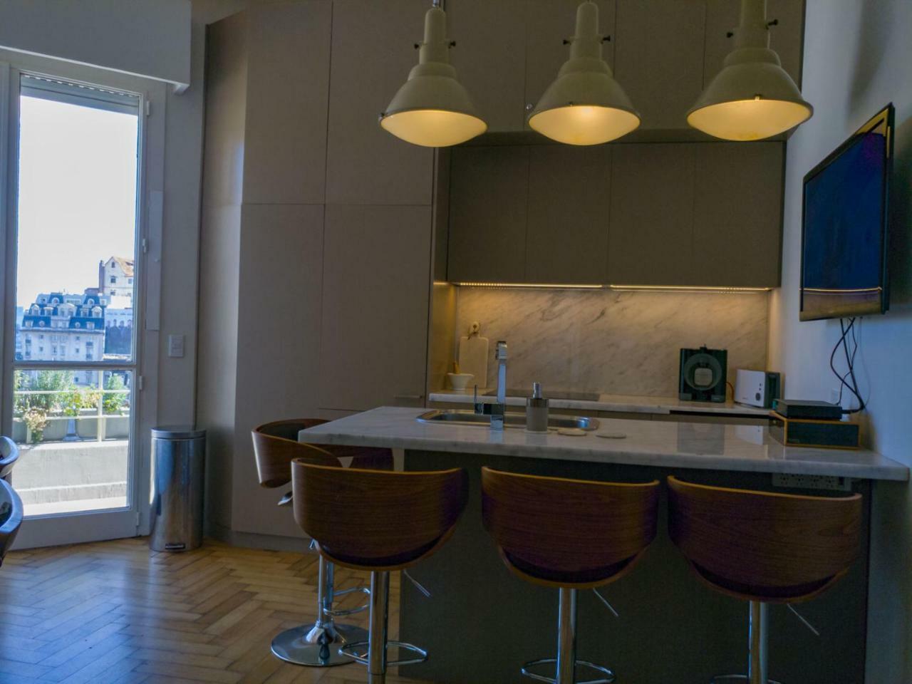 Penthouse Frente Al Obelisco Con Terraza Apartment บัวโนสไอเรส ภายนอก รูปภาพ